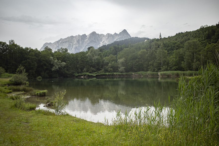 Bergsee bei Werfen mit dem Tennengebirge